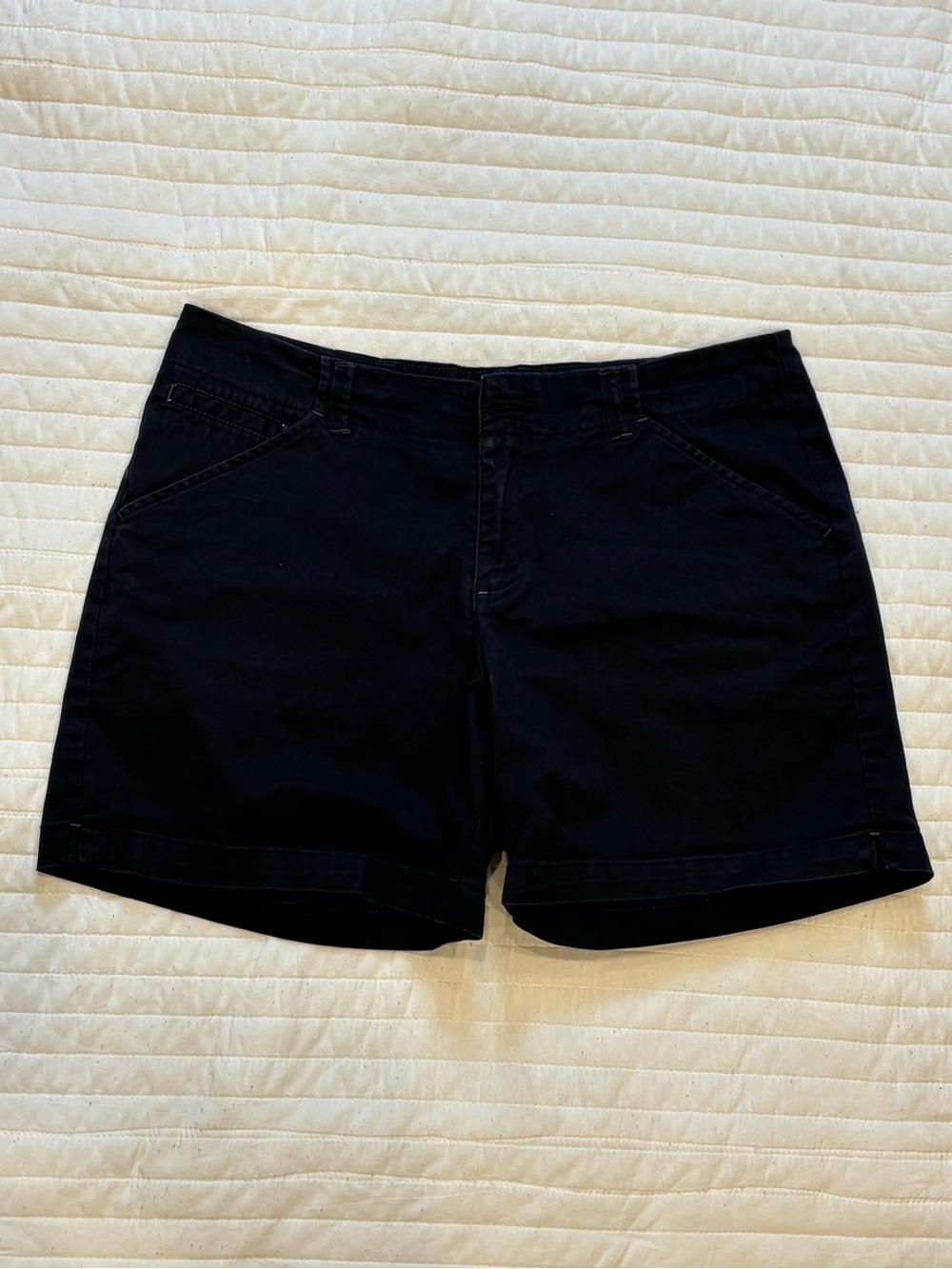 Lee Women's Midrise Casual Chino Black Shorts Women's Size 10 Medium